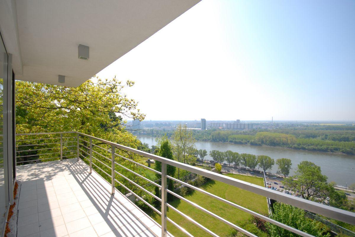 Hotel River View