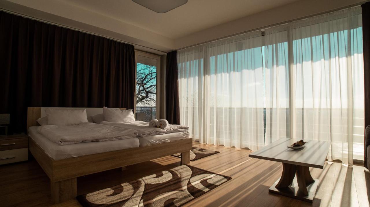 River View Hotel 3*