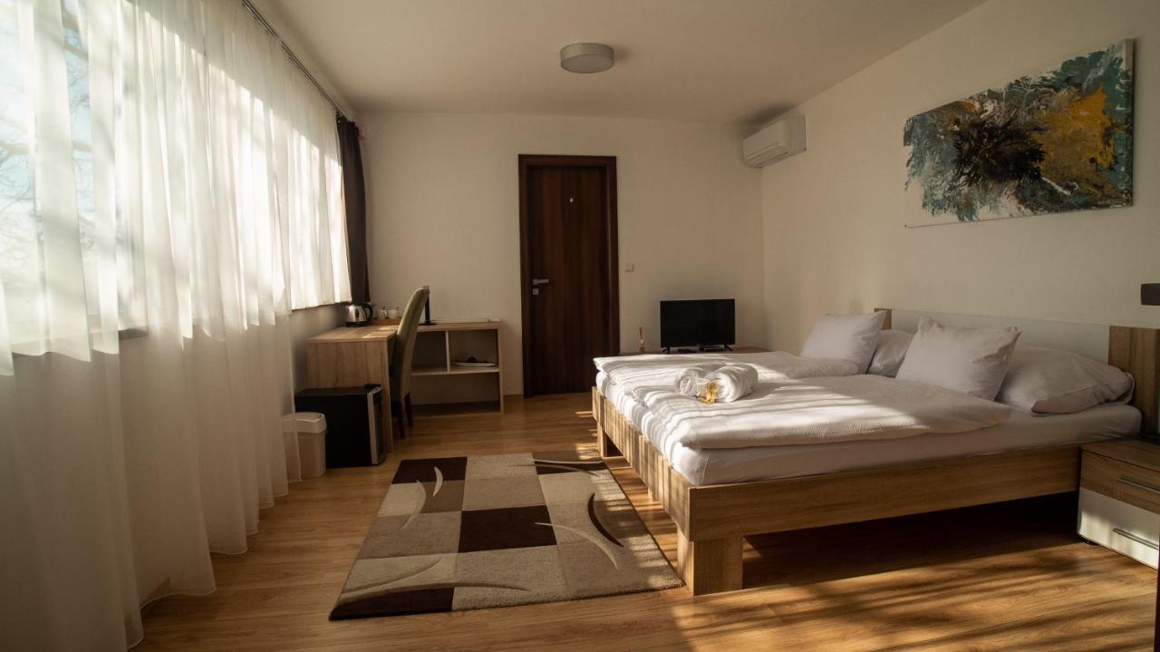River View Hotel 3*